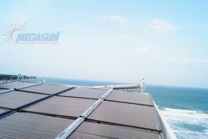 hệ thống máy nước nóng năng lượng mặt trời MEGASUN Khách sạn Dessol Sea Lion Beach Resort & Spa